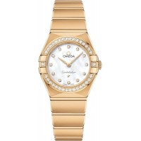 Replica Omega Constellation Manhattan Quartz 25mm Mother of Pearl Dial Diamond Yellow Gold Women‘s Watch 131.55.25.60.55.002 Replica Omega Constellation Manhattan Quartz 25mm Mother of Pearl Dial Diamond Yellow Gold Women‘s Watch 131.55.25.60.55.002