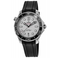 Replica Omega Seamaster Diver 300 M White Dial Rubber Strap Men‘s Watch 210.32.42.20.04.001
