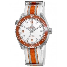 Replica Omega Seamaster Planet Ocean 600M Chronometer 43.5mm White Dial Nato Strap Men‘s Watch 215.32.44.21.04.001