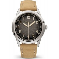 Replica Patek Philippe Calatrava Grey Dial Men‘s Watch 5226G-001
