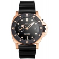 Replica Panerai Submersible Black Dial Rubber Strap Men‘s Watch PAM02070