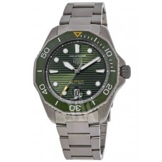 Replica Tag Heuer Aquaracer 300M Automatic Titanium Green Dial Men‘s Watch WBP208B.BF0631